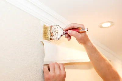 Pose de papier peint à Réchésy — revêtements muraux et toiles de verre
